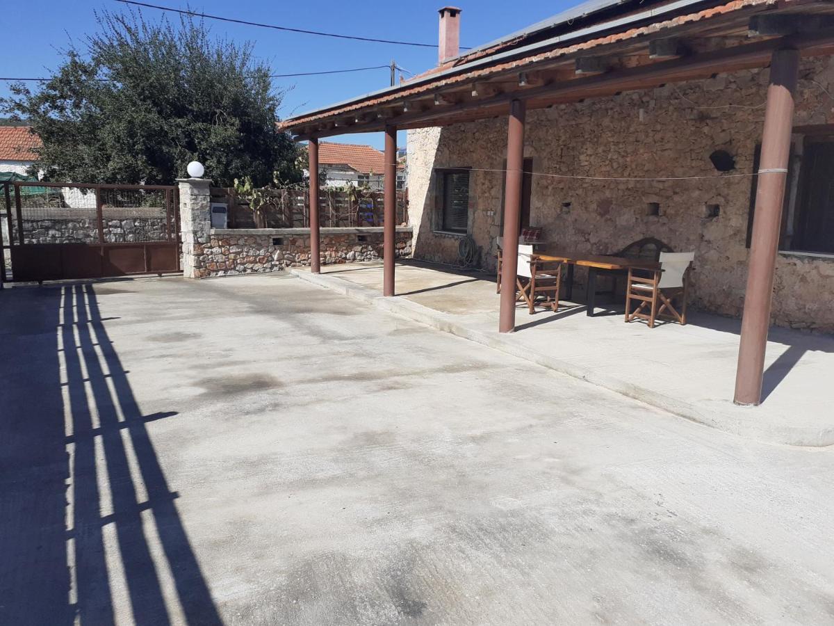 Tsitalia Cottage House Leonídion Dış mekan fotoğraf