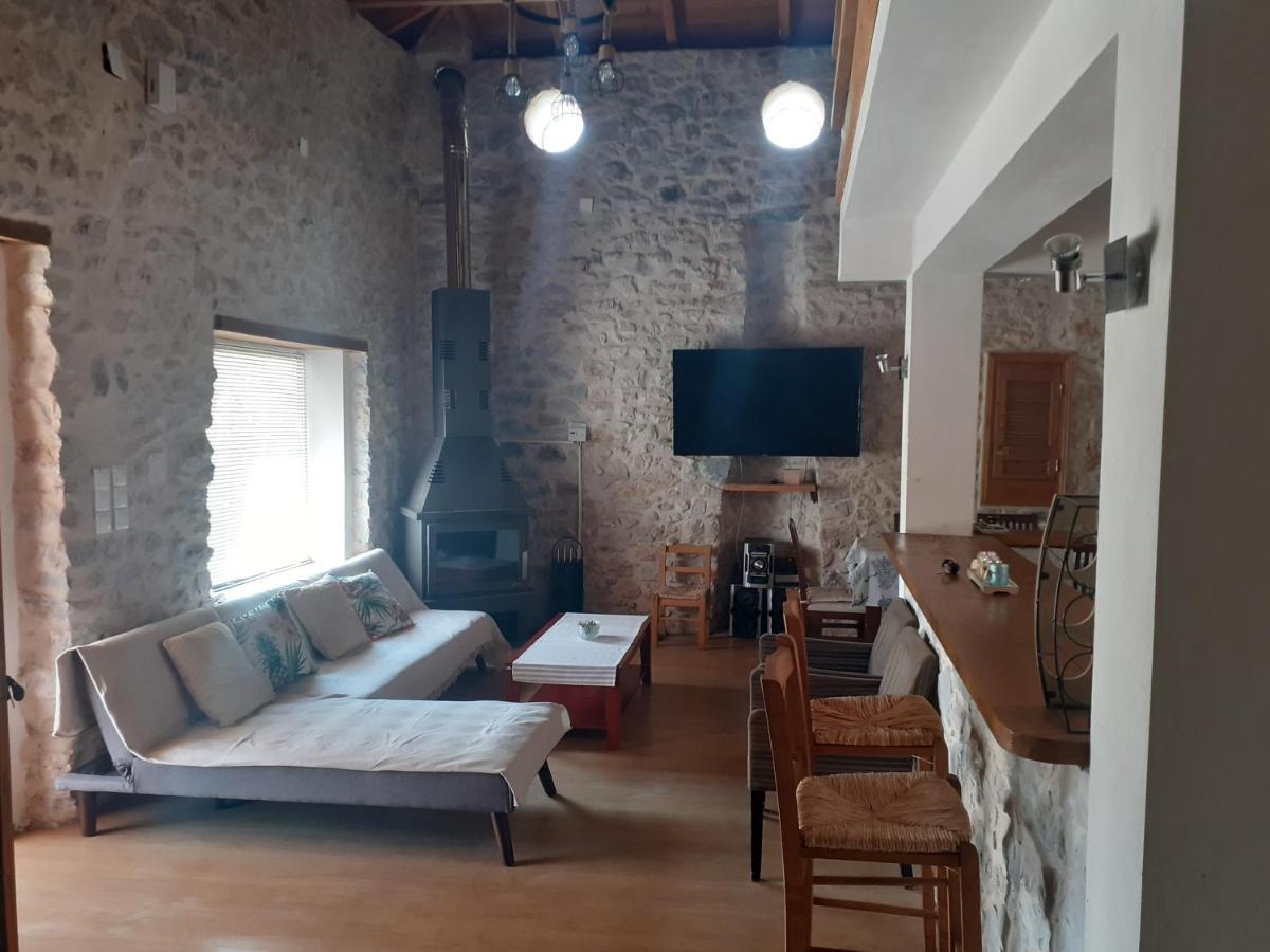 Tsitalia Cottage House Leonídion Dış mekan fotoğraf